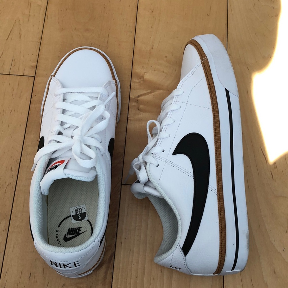Nike sneakers worn once size 8